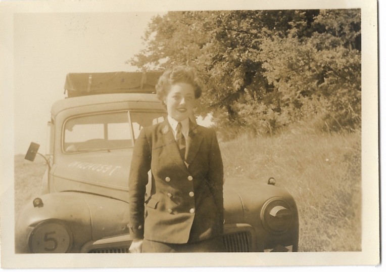 Codebreaker Pat Owtram pictured in 1943