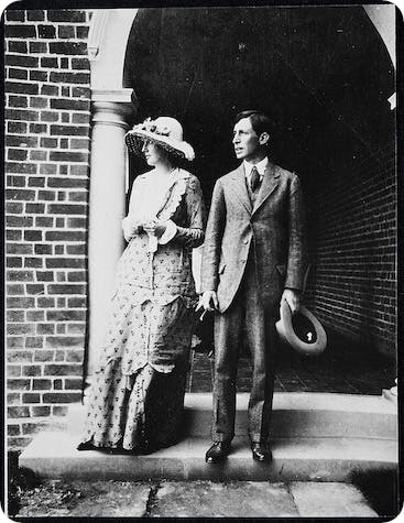 Virginia and Leonard Woolf in 1912.