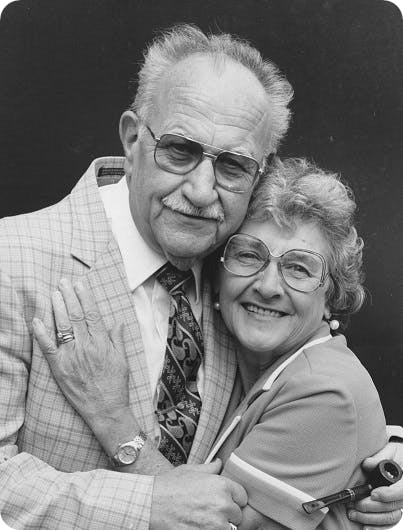 Wartime couple in the 1980s