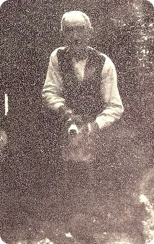 Mudlark discovery - Samuel Smith and his dog