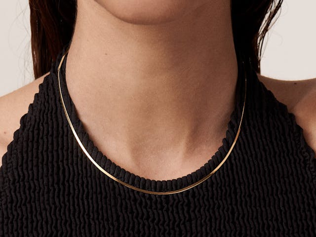 The timeless gold chain you’ll wear over and over