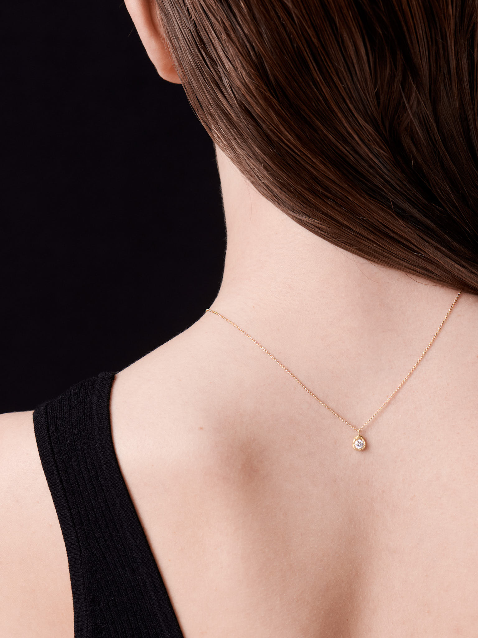 The classic single diamond necklace