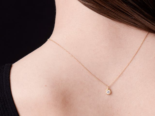 The classic single diamond necklace