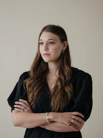 Ashley Zhang – From antique jewellery to modern designs