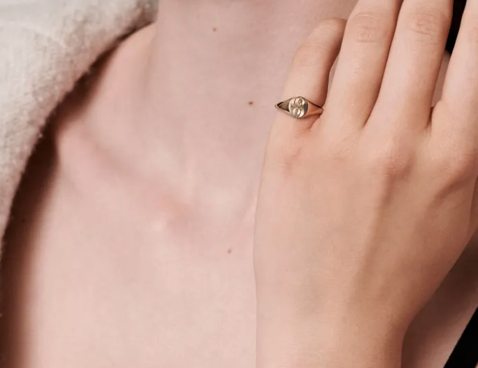 Engravable jewellery