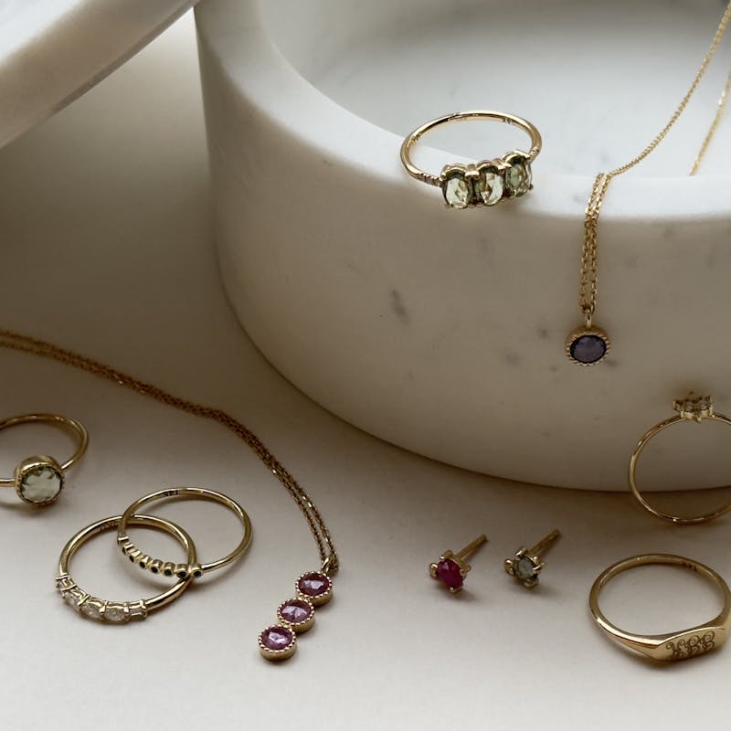 Jewellery gifts for yourself and others 