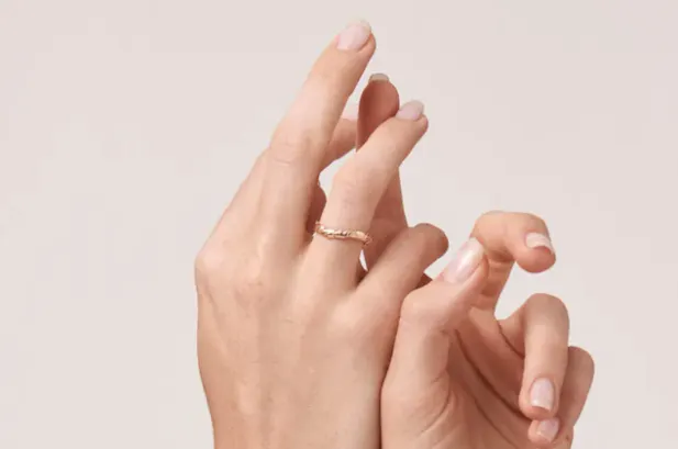 Minimal Gold Rings