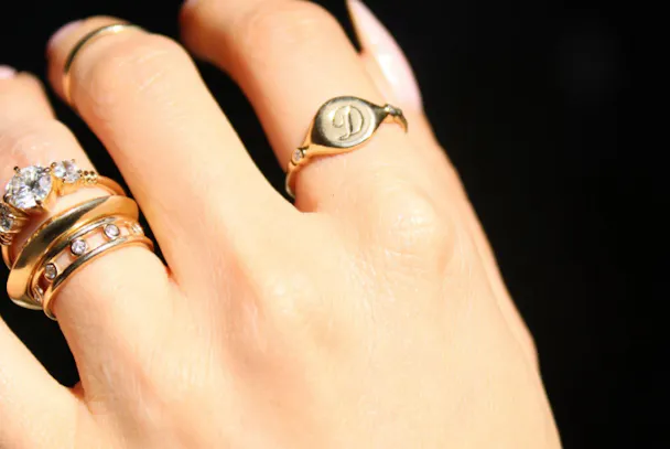 Personalised signet rings