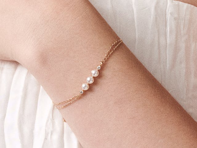 Pearl bracelets