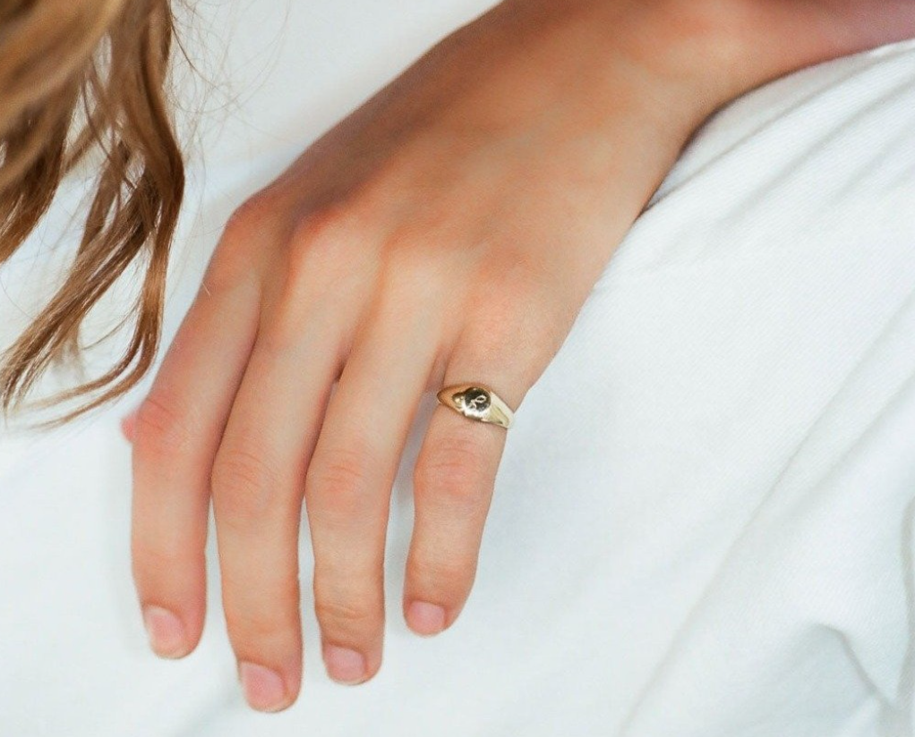Yellow gold engravable signet rings