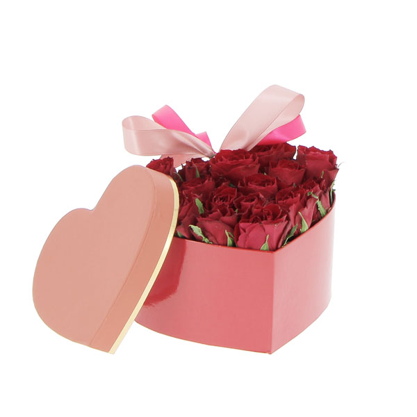 Rose in scatola cuore