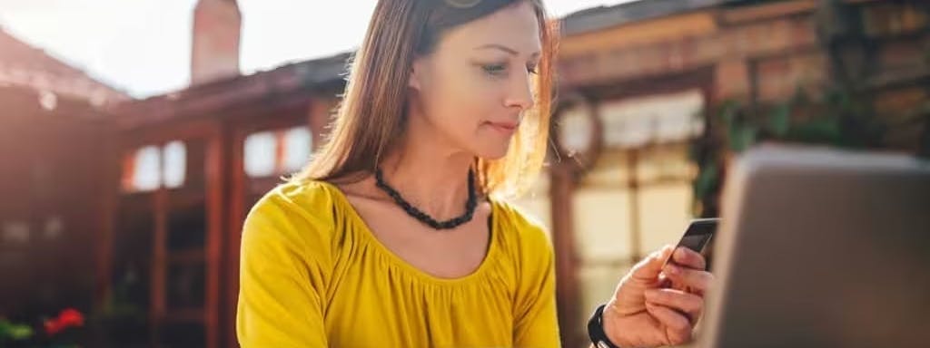 AI Product Recommendations - From Amazon's 35% Revenue Model to Your E-commerce Platform