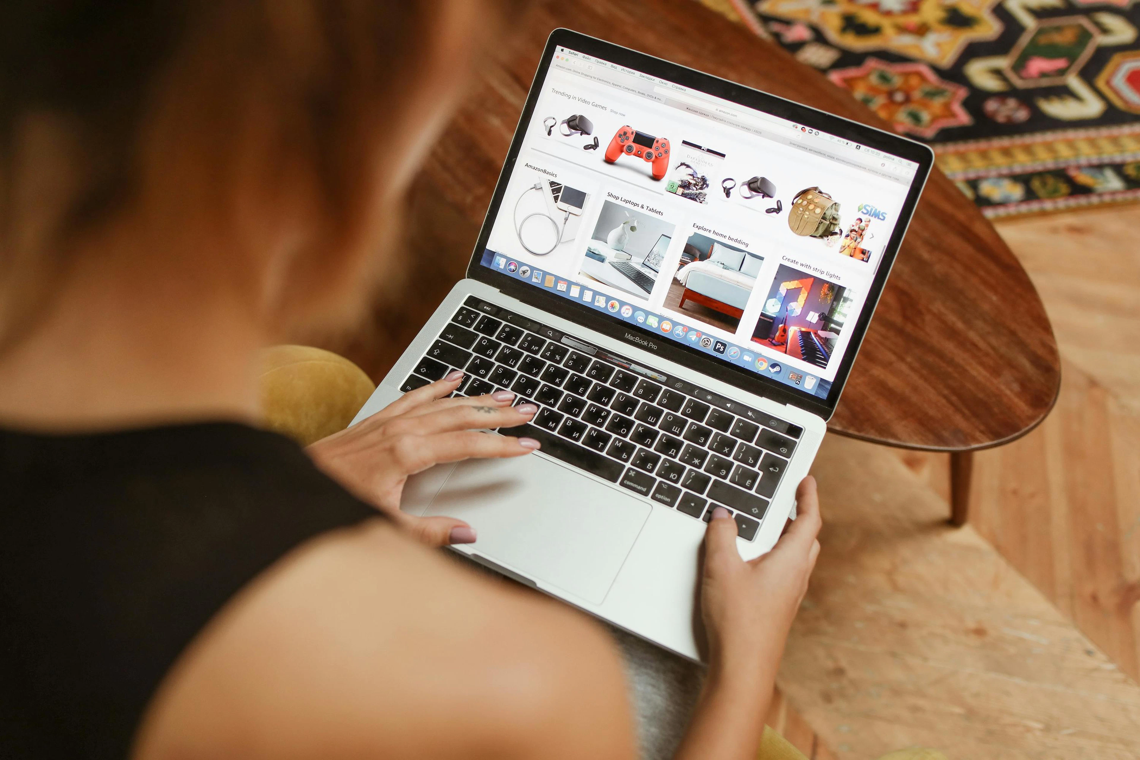 Online shopping screen