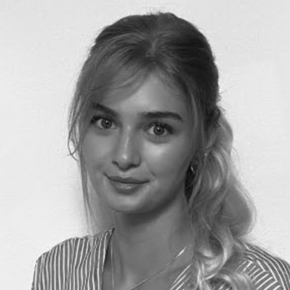Online Marketing Manager Francine Mann