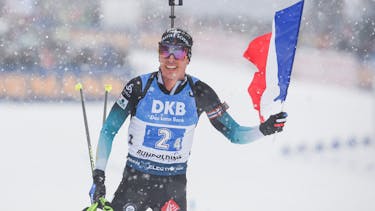 France dominates men's biathlon relay
