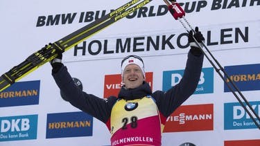 Johannes Bø wins foggy Holmenkollen sprint