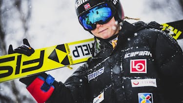 Maren Lundby wins Sunday's skijump in Rasnov