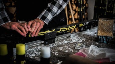 Cross-country ski waxing: instructions and tips for cross-country ski care