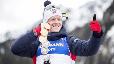 Johannes Bø wins third gold in Antholz