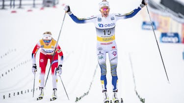 Frida Karlsson defeats Johaug at Holmenkollen