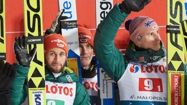 German ski jumpers succeed despite fall