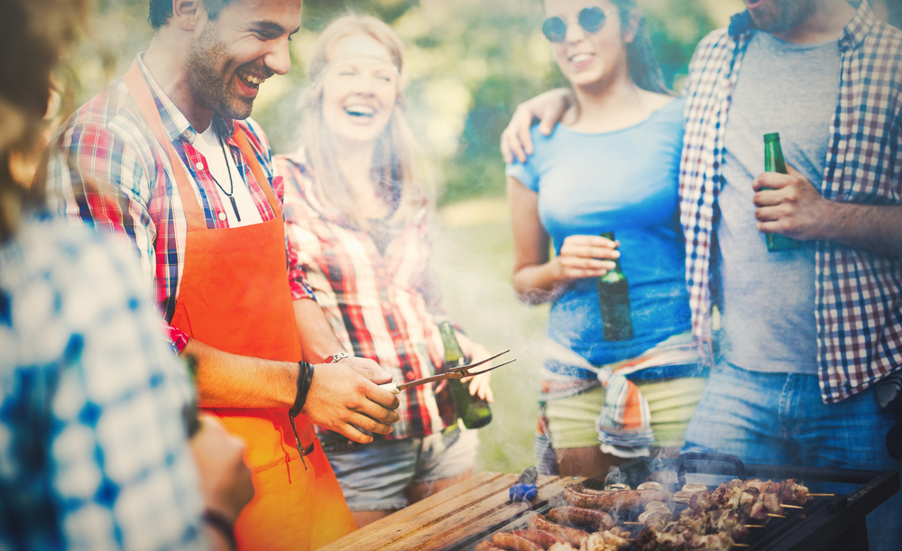 BBQ Etiquette: Rules and Tips for Hosts and Guests