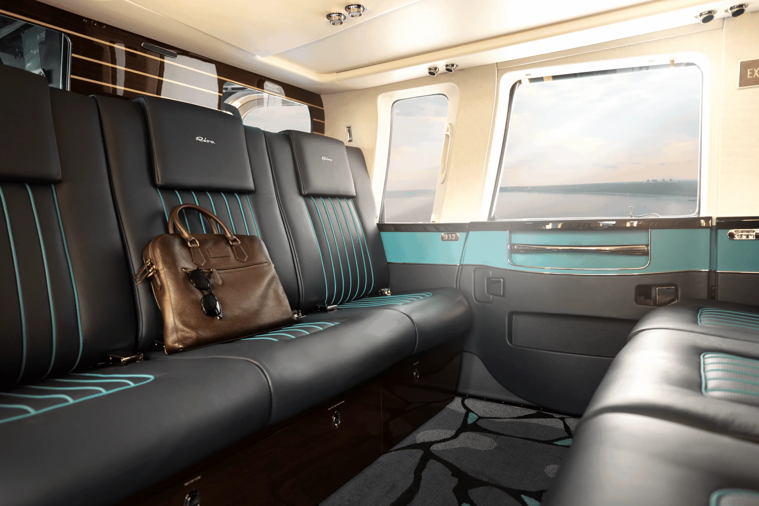 Sikorsky S-76 | Private Helicopter Interchange | Flexjet Europe