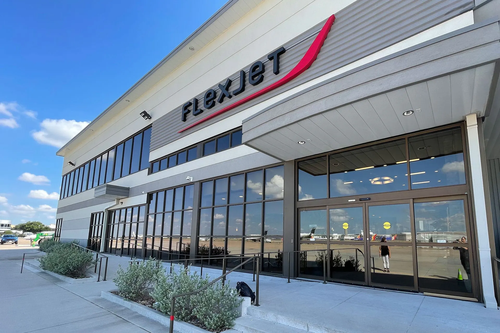 Exclusive Private Jet Terminals | Flexjet