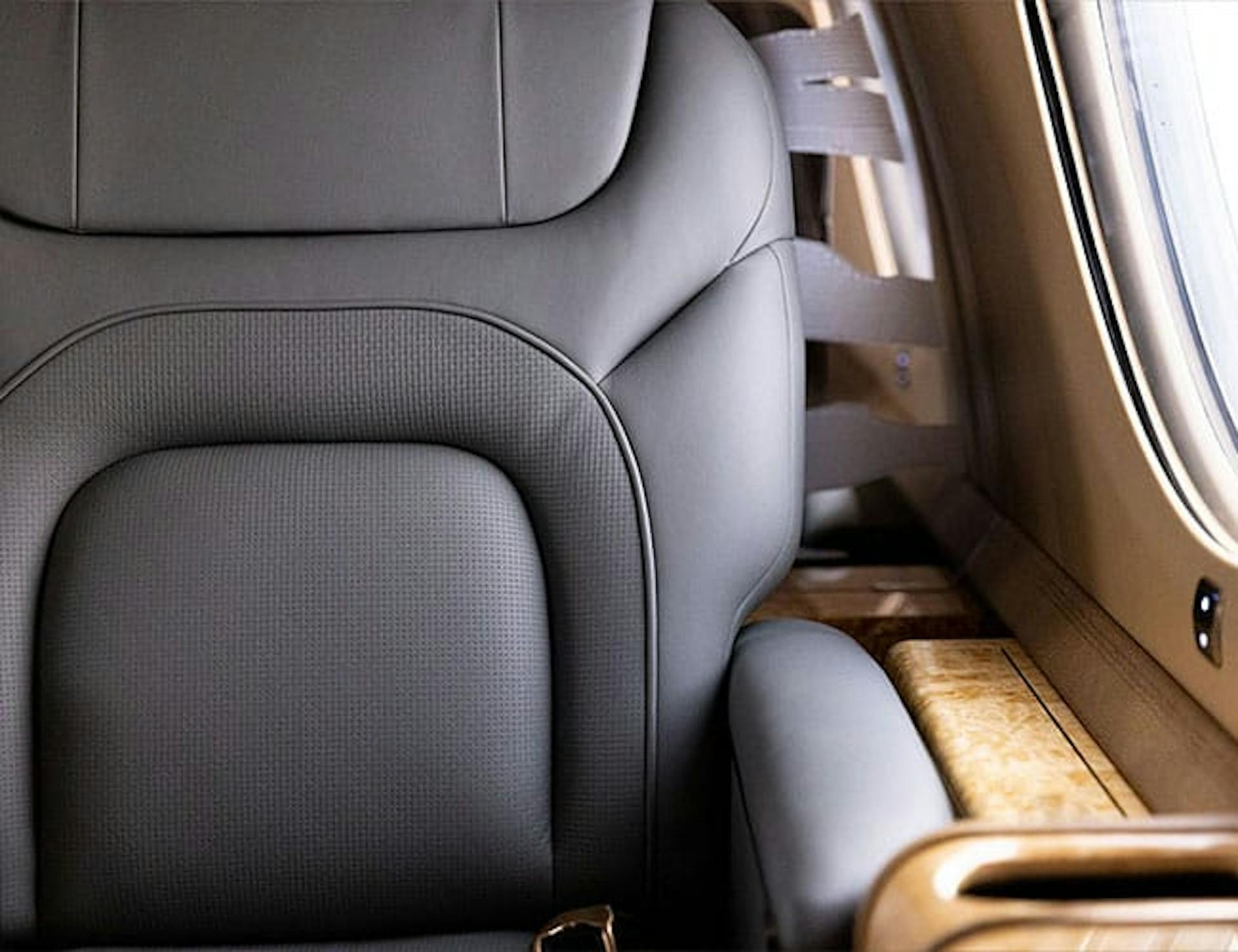 g650-capris-interior-jet