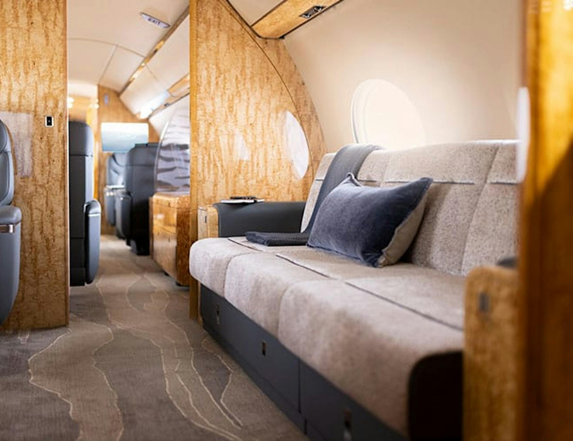 g650-capris-interior-jet