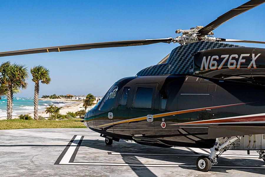 Flexjet's Sikorsky S-76 Super-Midsize Helicopter Lands at Palm