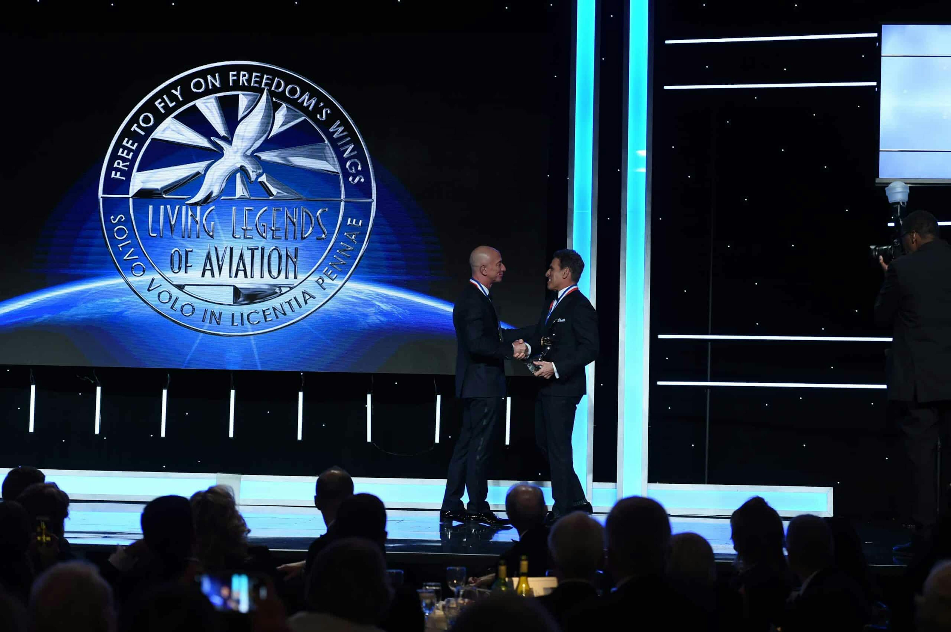 Kenn Ricci winning the Lifetime Aviation Entrepreneur Award