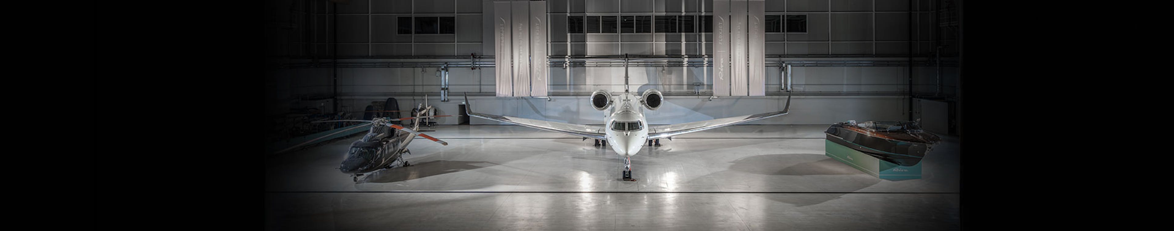 New-Flexjet-Ferretti-Cabin__Flexjet-Riva-Hangar