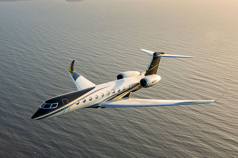 Gulfstream G700 in flight