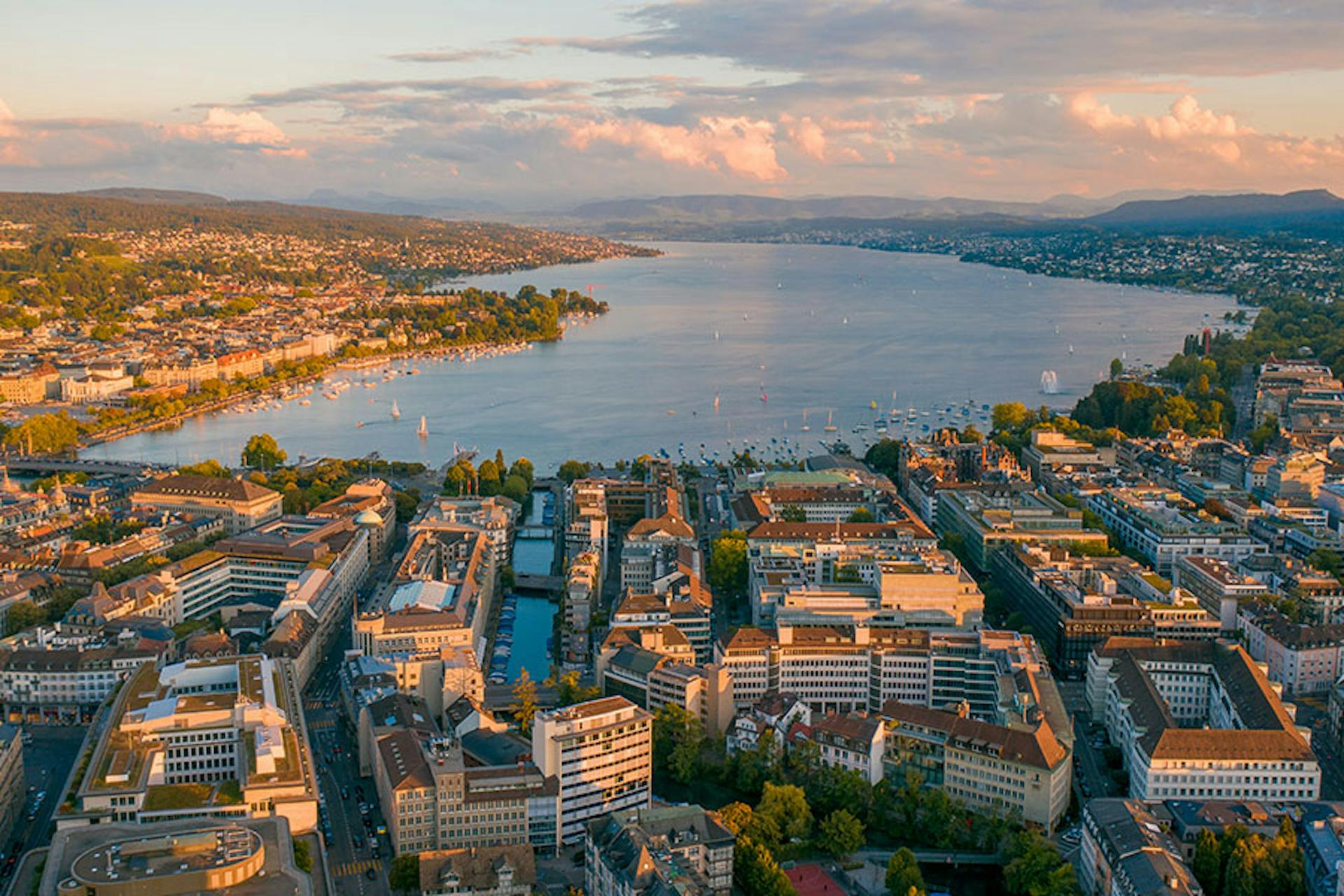 the city of Zurich against the bay