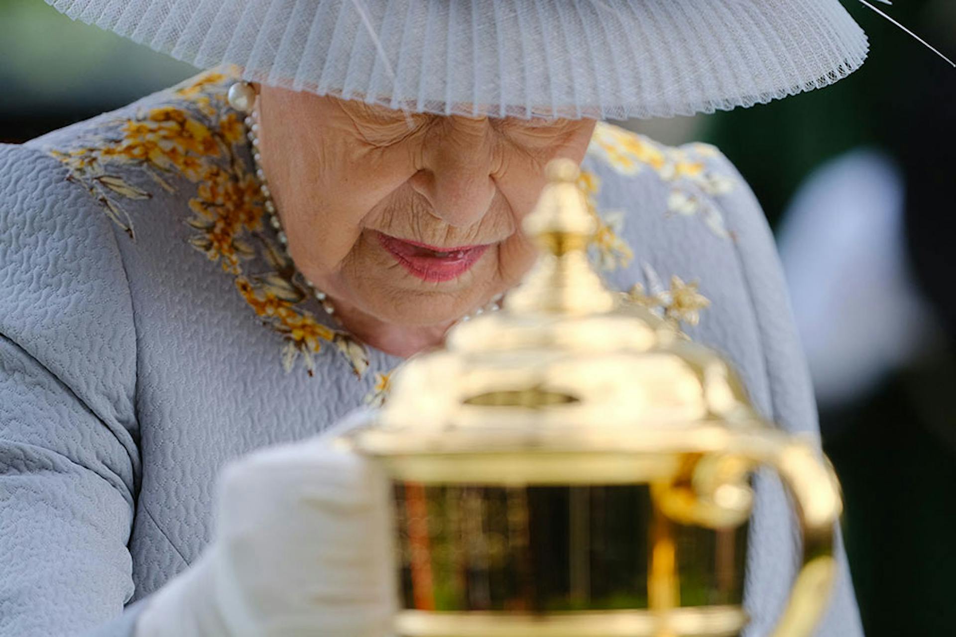 Royal ascot blog close up image of queen