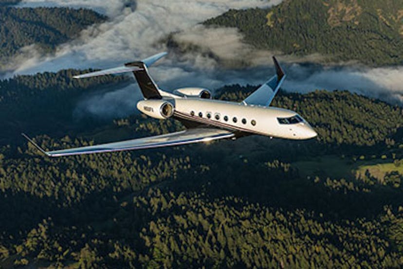 gulfstream g650 in flight