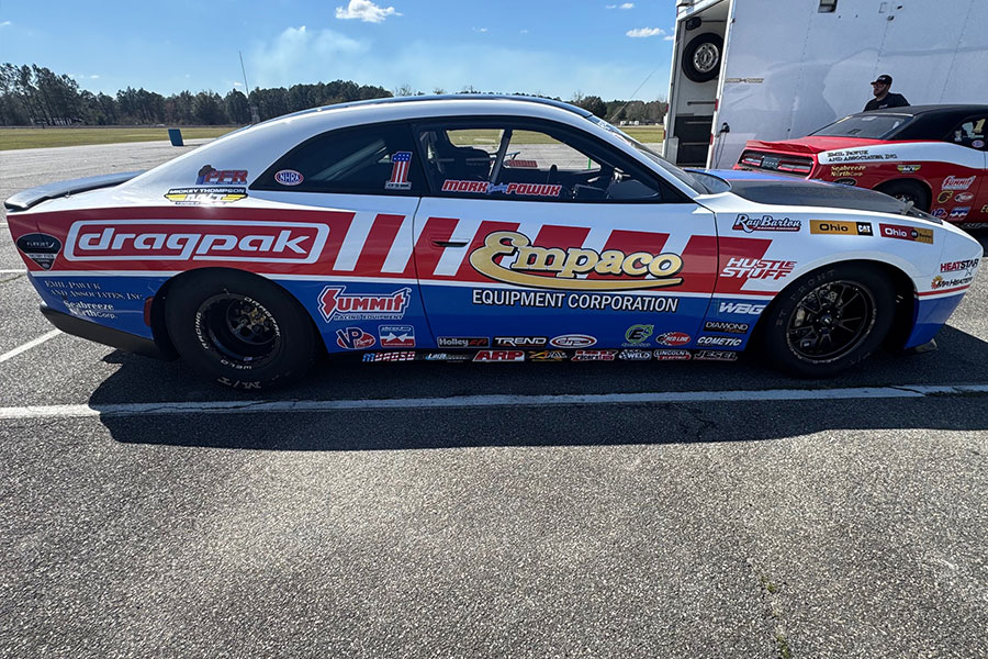 ファニーカー　Mopar & Checker Schuck's Kragen World Champion Mark Pawuk Chases Historic Three-peat As Flexjet