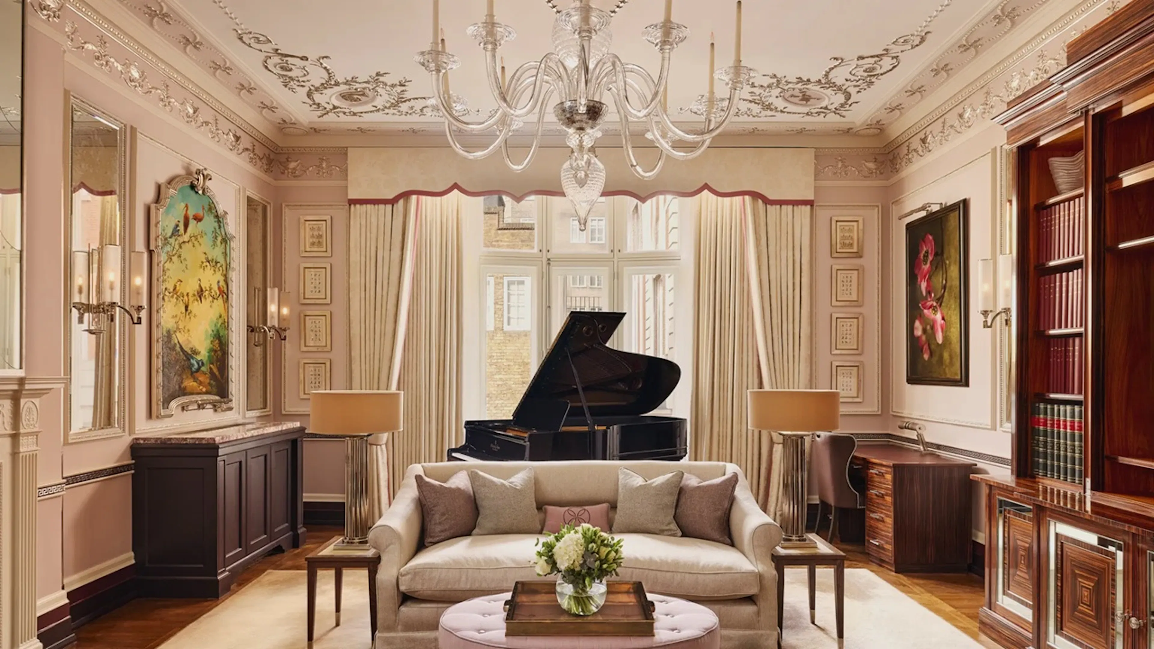 Maybourne Signature Suite

