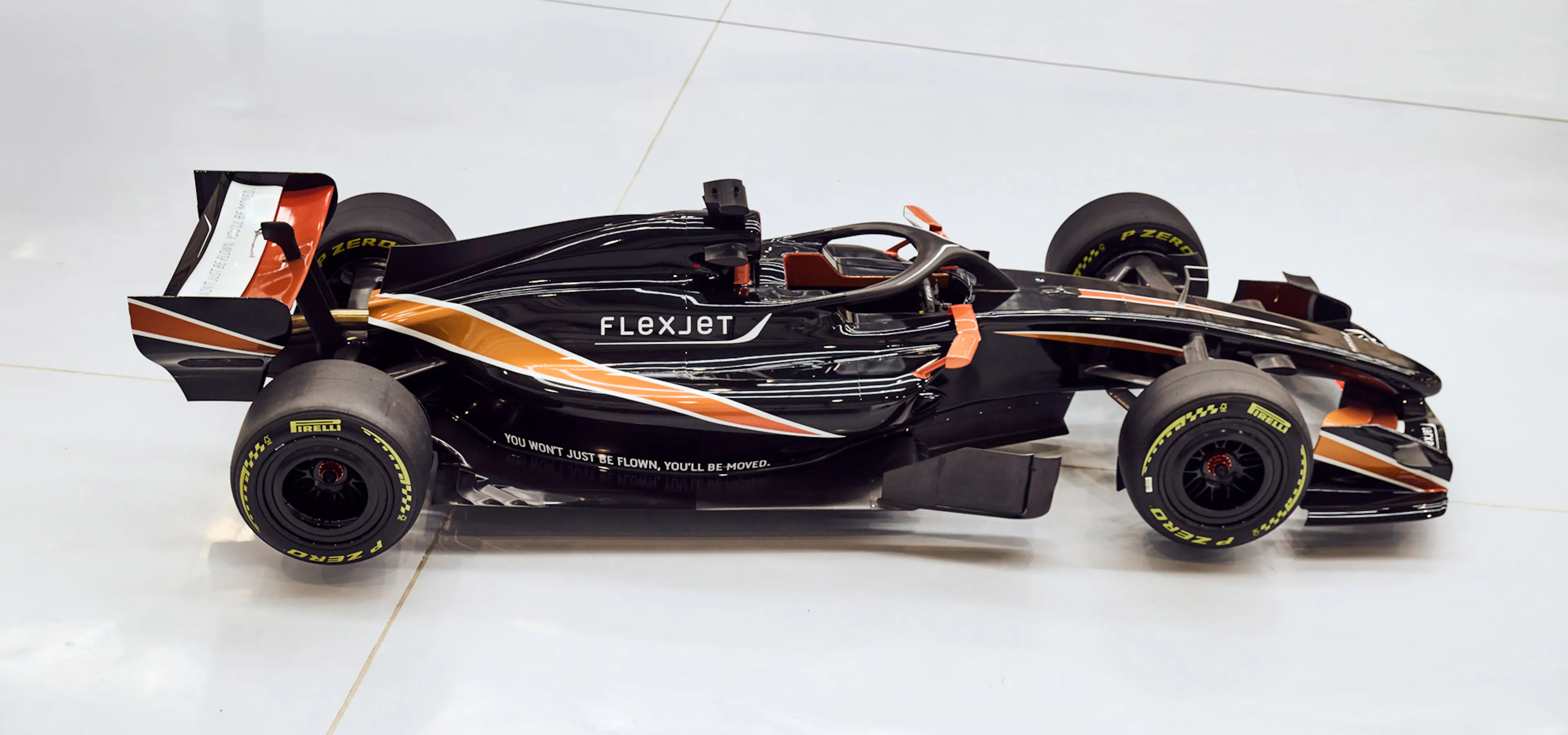 An F1 car with a Flexjet Livery