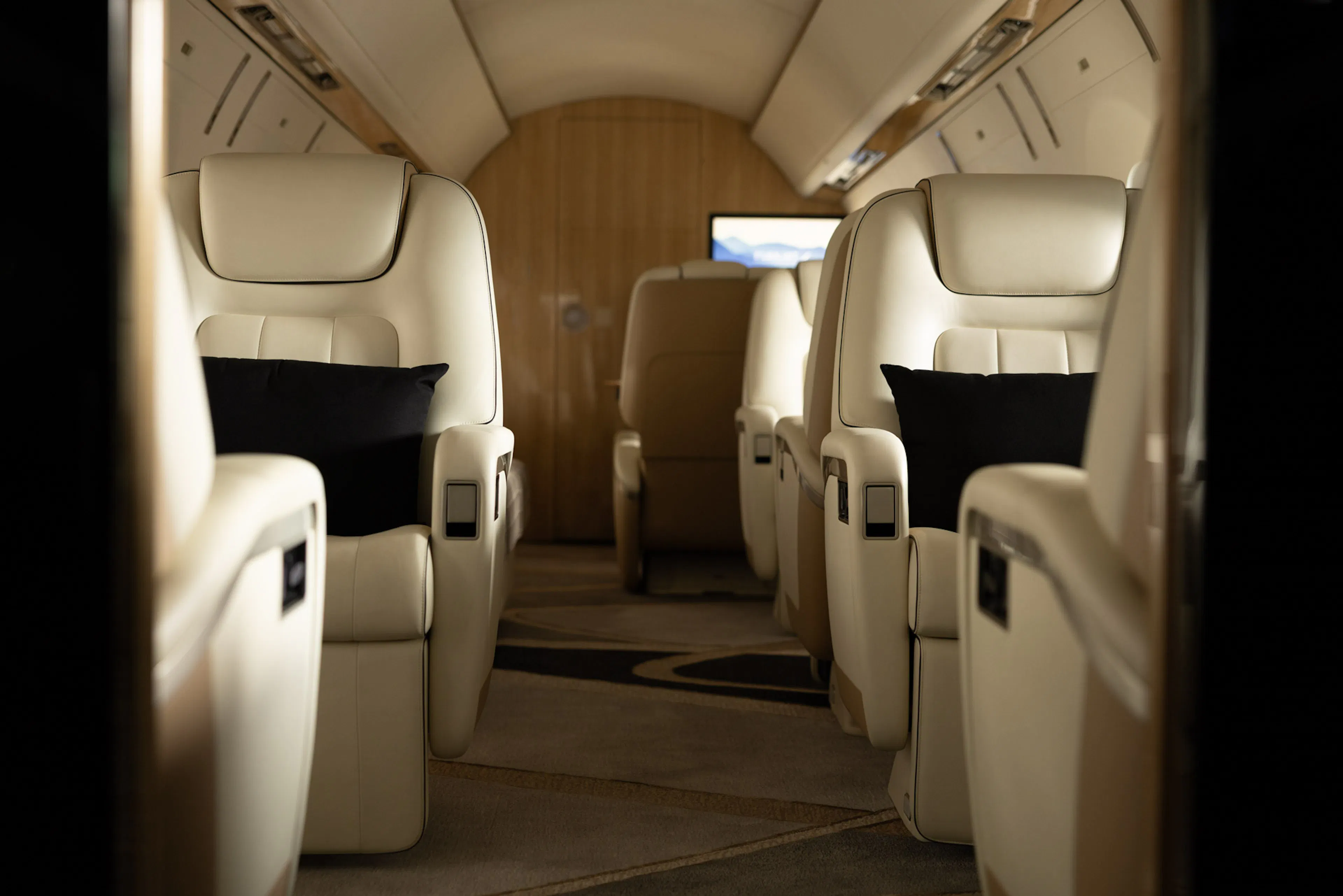G500 interior photo of seating
