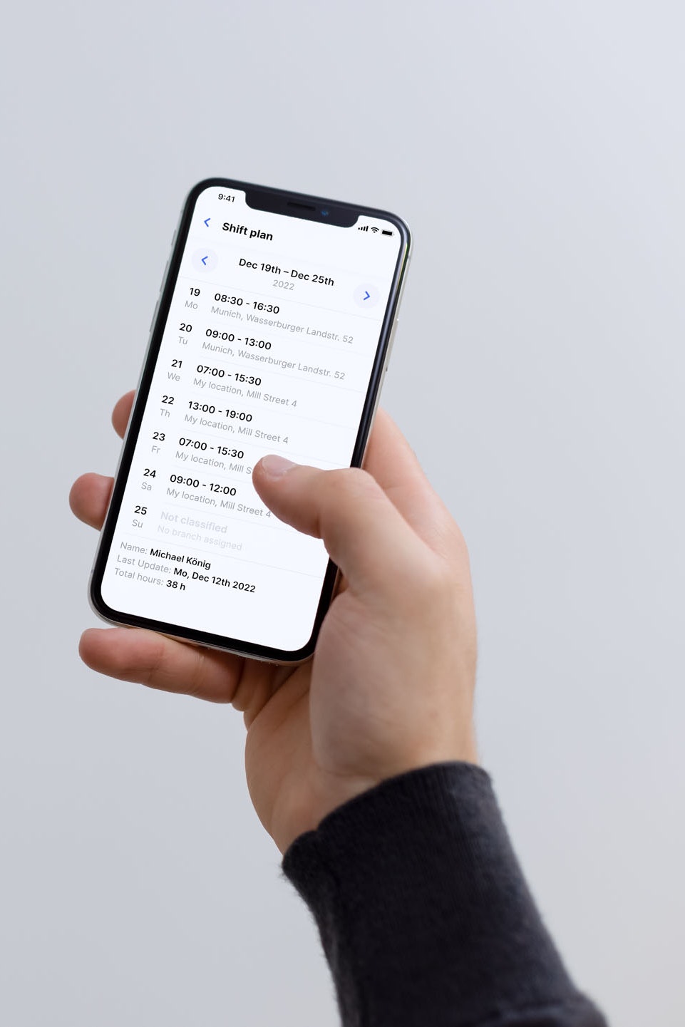 Smartphone mockup shows an integrated shift plan