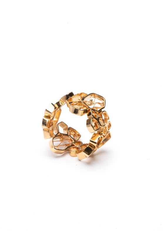 gold ring vita