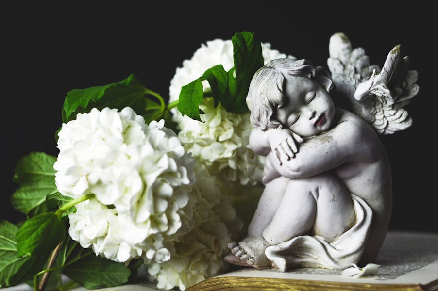 Send Sympathy Flowers to Shown Comfort and Support to the Deceased’s Family