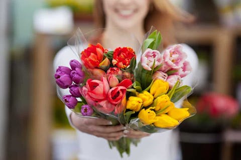 Buy a Flower Gift for Your Close Friends