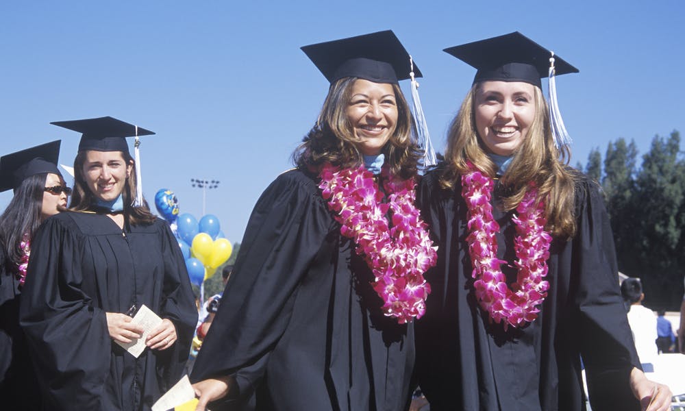 Abschluss-Leis – So werden Sie Teil einer hawaiianischen Tradition Banner