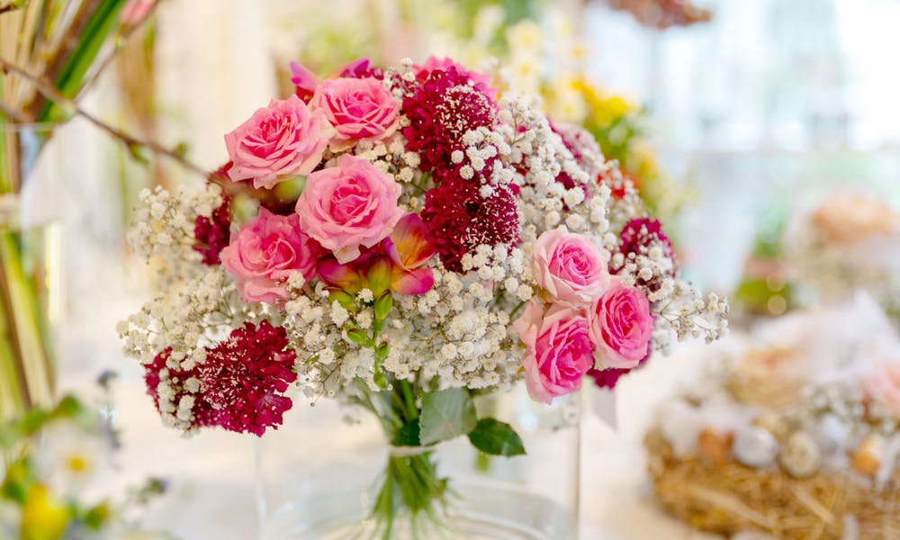 Different Flower Compositions Are Available for Same Day Flower Delivery Banner