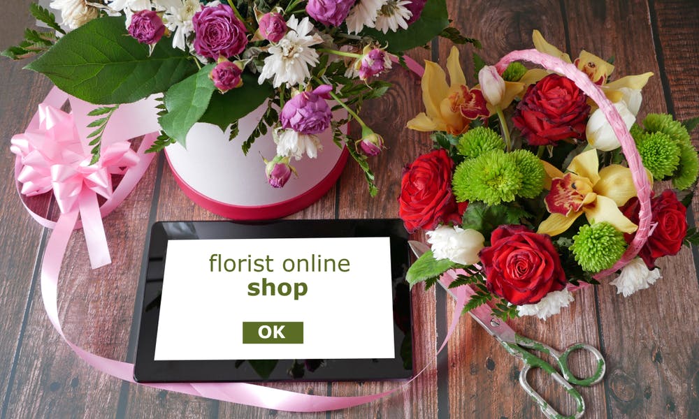 Peça Flores Online para Entregar e Surpreender Seu Amor Sem Sair do Sofá Banner