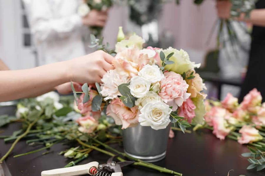 The Basics on How to Arrange Flowers