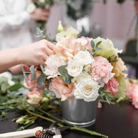 The Basics on How to Arrange Flowers